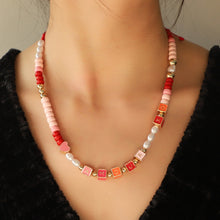 Load image into Gallery viewer, Acrylic Geometric Bead Necklace