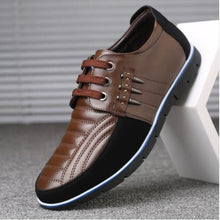 Load image into Gallery viewer, Men&#39;s Genuine Leather Elastic Band Driving Sneakers