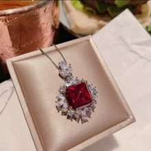 Load image into Gallery viewer, Platinum Plated Artificial Gemstone Pendant Necklace
