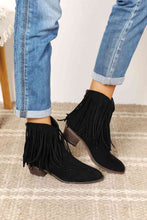 Load image into Gallery viewer, Legend Fringe Western Chelsea Boots (Black)