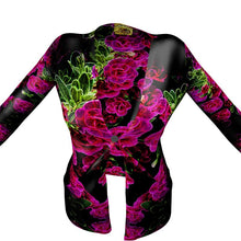 Cargar imagen en el visor de la galería, Floral Embosses: Roses 02-01 Ladies Designer Drop Pocket Cardigan