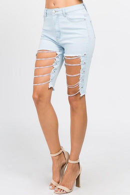 Light Blue Cut Off Chain Detail Raw Hem Bermuda Denim Shorts