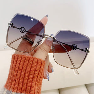 Oversize Frameless Fashion Metal Trimmed Gradient Sunglasses for Women (4 colors)