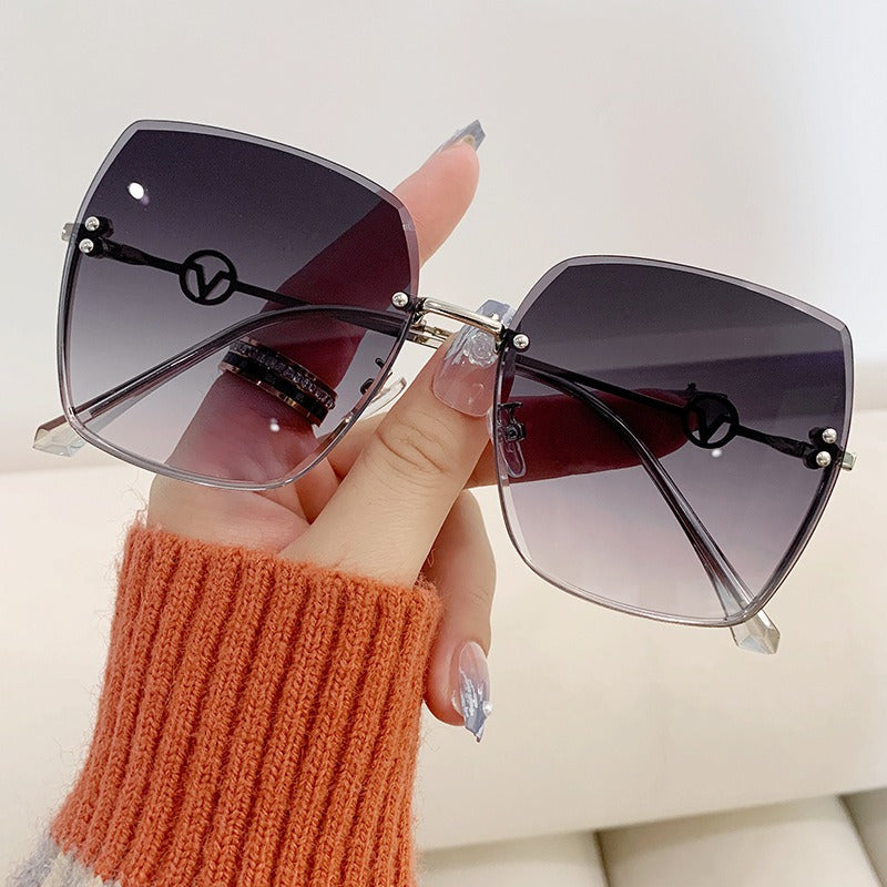 Oversize Frameless Fashion Metal Trimmed Gradient Sunglasses for Women (4 colors)