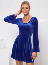 Load image into Gallery viewer, Pleated Blue Long Sleeve U-neck Velvet Mini Dress