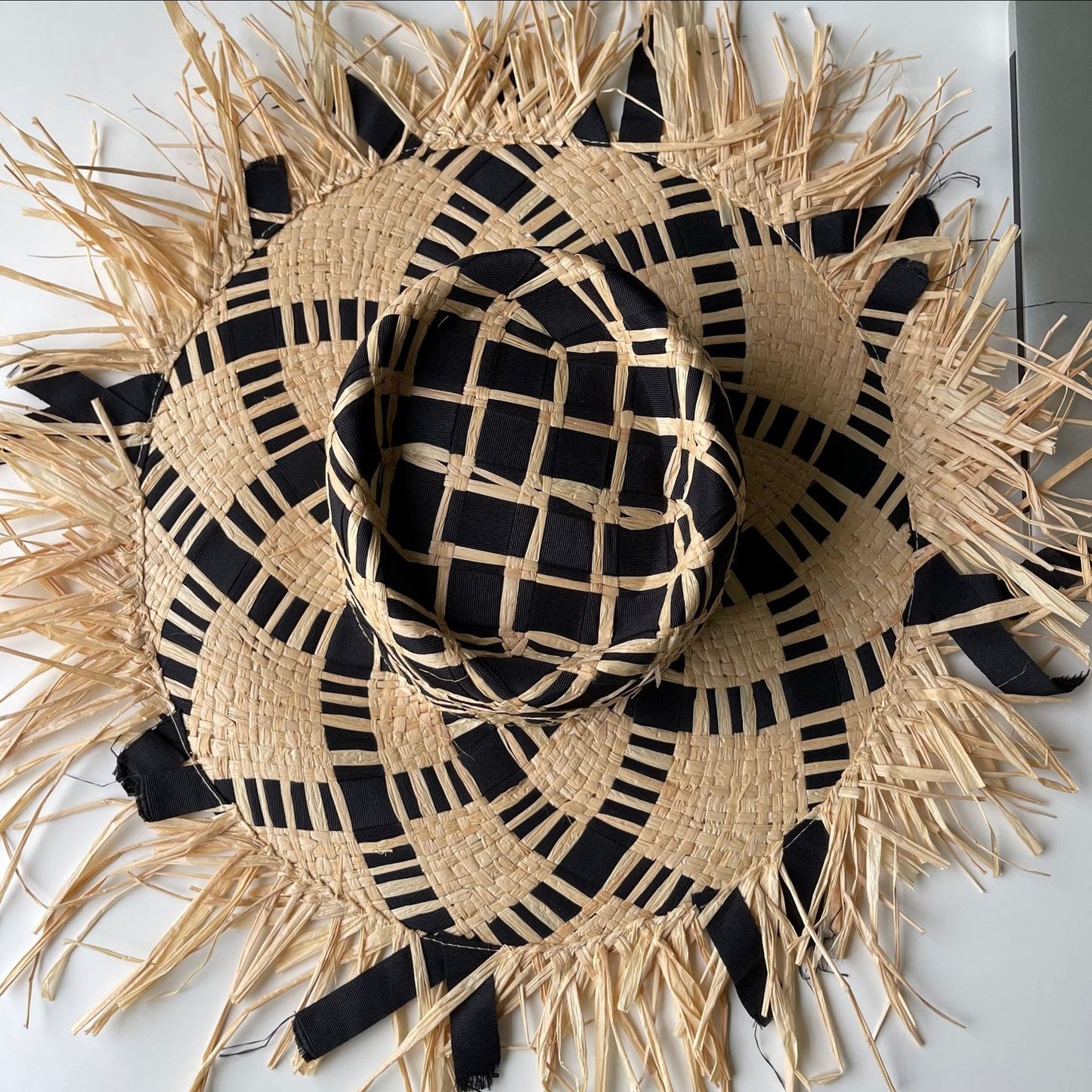 Woven Ladies Straw Sun Hat (Black/Beige)