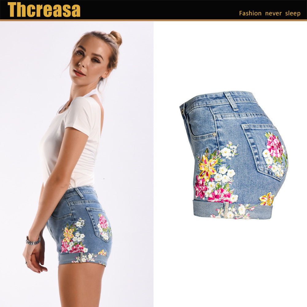 Flower Embroidery Roll Cuff Denim Shorts