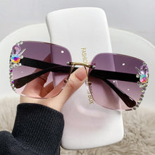 Cargar imagen en el visor de la galería, Oversize Diamond Anti UV Sunglasses (7 colors)