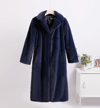 Cargar imagen en el visor de la galería, Mink Fleece Faux Fur Stitching Contrast Color Trench Coat for Women (9 colors)