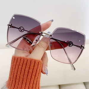 Oversize Frameless Fashion Metal Trimmed Gradient Sunglasses for Women (4 colors)