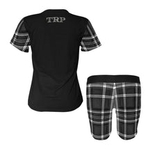 Cargar imagen en el visor de la galería, TRP Twisted Patterns 06: Digital Plaid 01-06B Designer Yoga Shorts Set