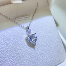 Load image into Gallery viewer, 2 Carat Moissanite 925 Sterling Silver Heart Solitaire Pendant Necklace