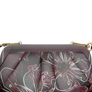Relieve floral: Flores de cerezo pictóricas 01-04 Bolso de mano cruzado con marco suave de cuero plisado de diseñador 