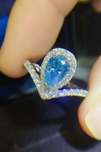 Anillo con forma de pera y corazón de moissanita de 1 quilate