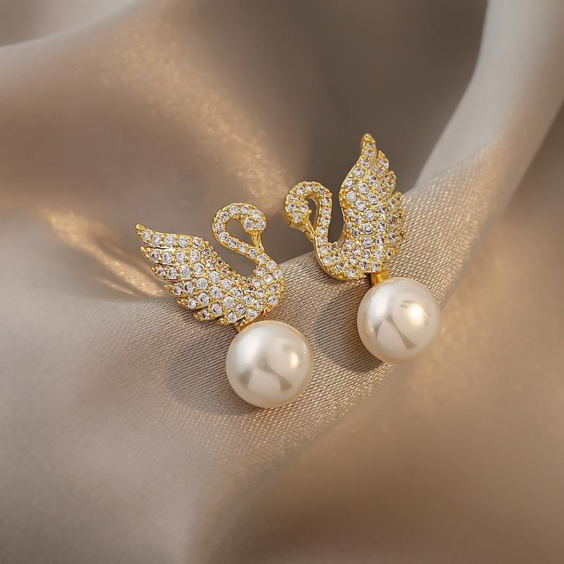 S925 Silver Needle Zircon Inlay Bric Swan Pearl Stud Earrings