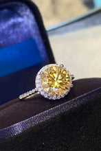 Load image into Gallery viewer, Round 2 Carat Moissanite Ring