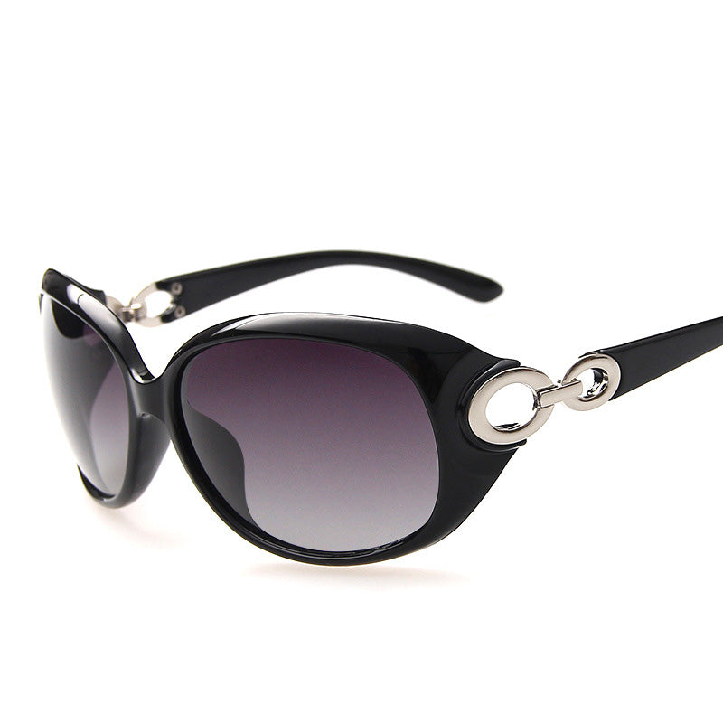 Classic Plastic Polarized Sunglasses for Women