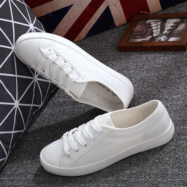 White Canvas Lady Tennis Shoes