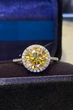 Load image into Gallery viewer, Round 2 Carat Moissanite Ring