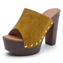 Load image into Gallery viewer, Leather Round Toe Platform Rivet Sandals