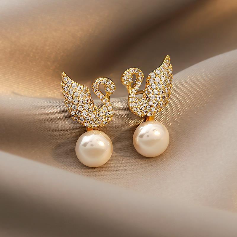 S925 Silver Needle Zircon Inlay Bric Swan Pearl Stud Earrings