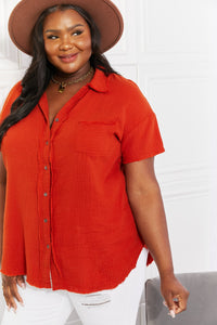 Blusa con botones de manga corta de algodón de gasa roja naranja