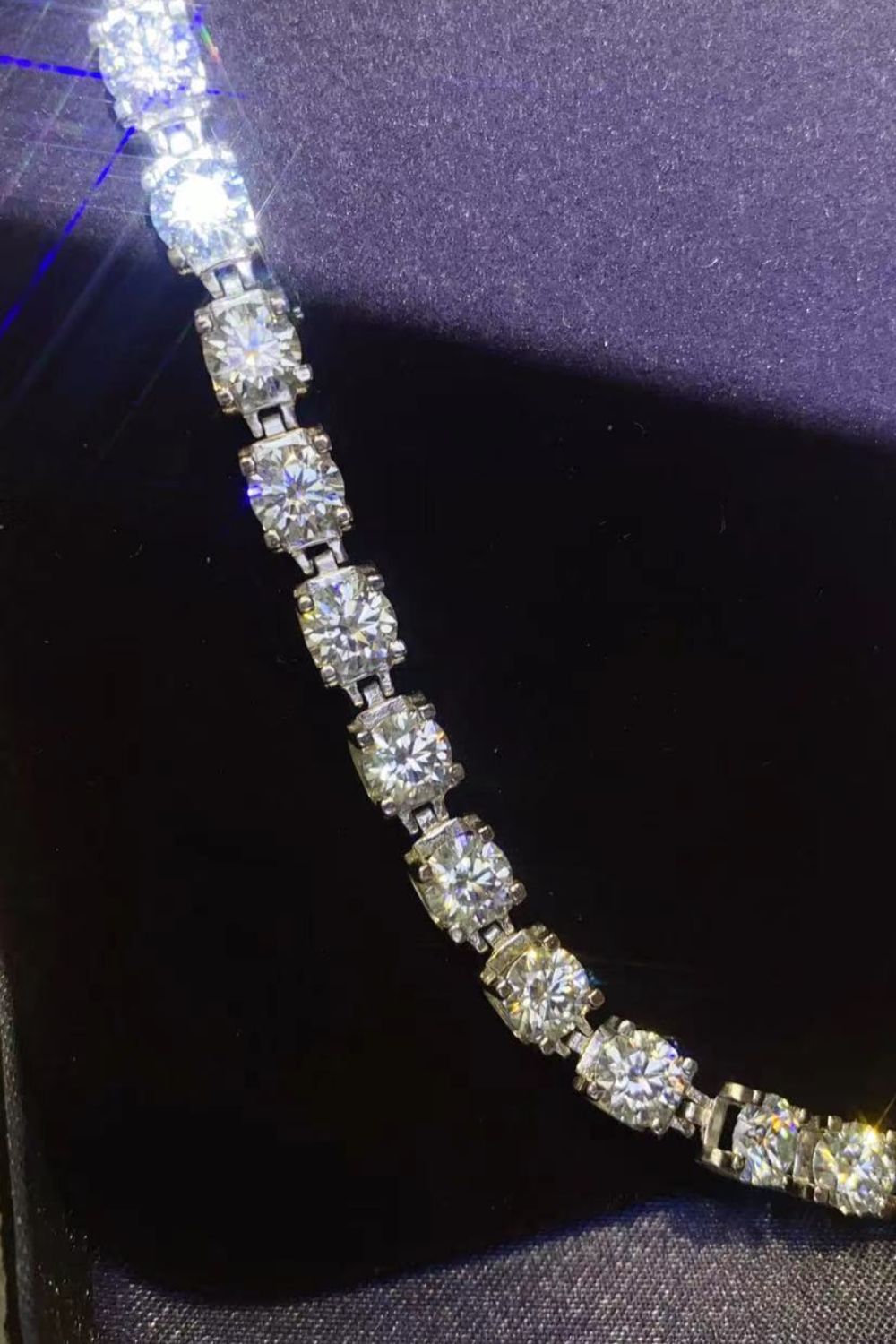 Platinum Plated 10 Carat Moissanite Bracelet