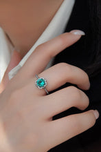 Cargar imagen en el visor de la galería, Anillo con forma de flor de turmalina Paraiba