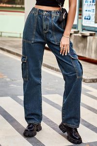 Jeans de mujer de pierna recta con bolsillos